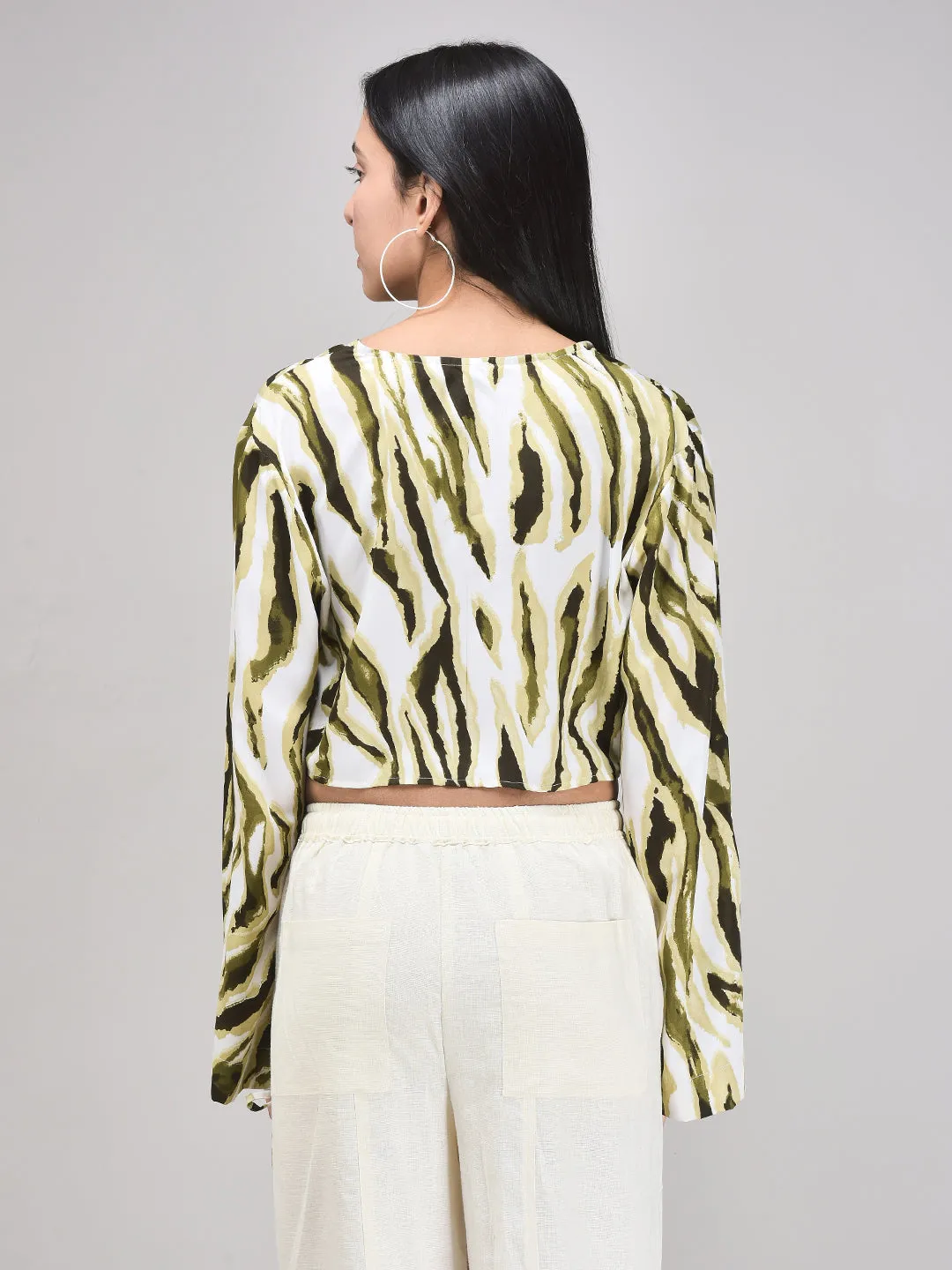 ARIA KNOTTED TOP
