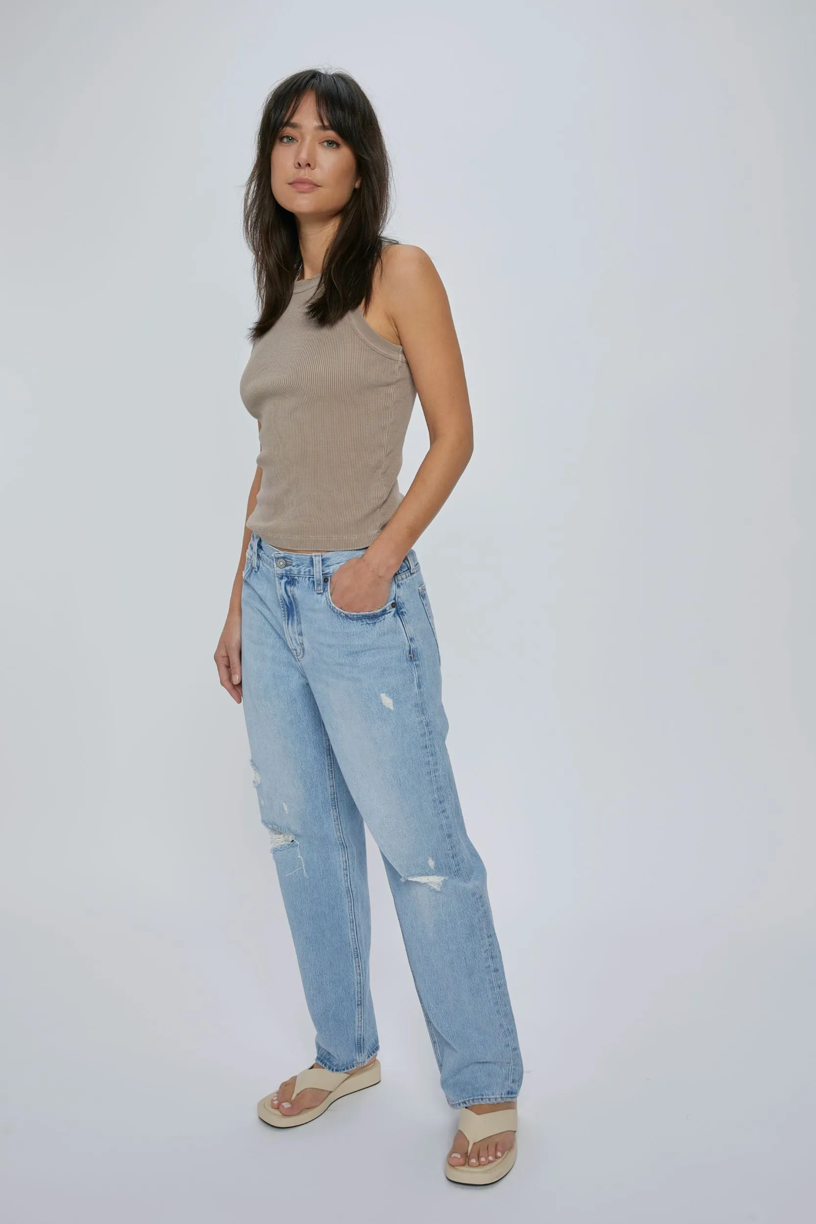 [Bailey] Light Wash Classic Distressed Relaxed Boyfriend Jeans