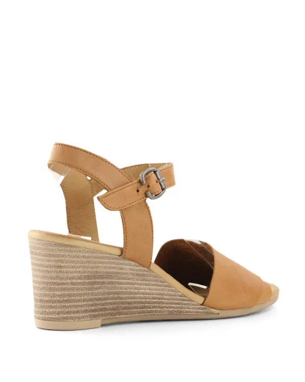 BUENO JOSIE WEDGES