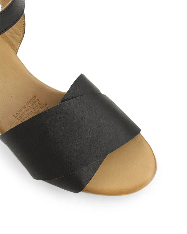 BUENO JOSIE WEDGES