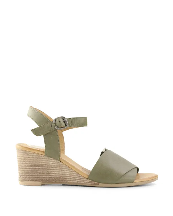 BUENO JOSIE WEDGES
