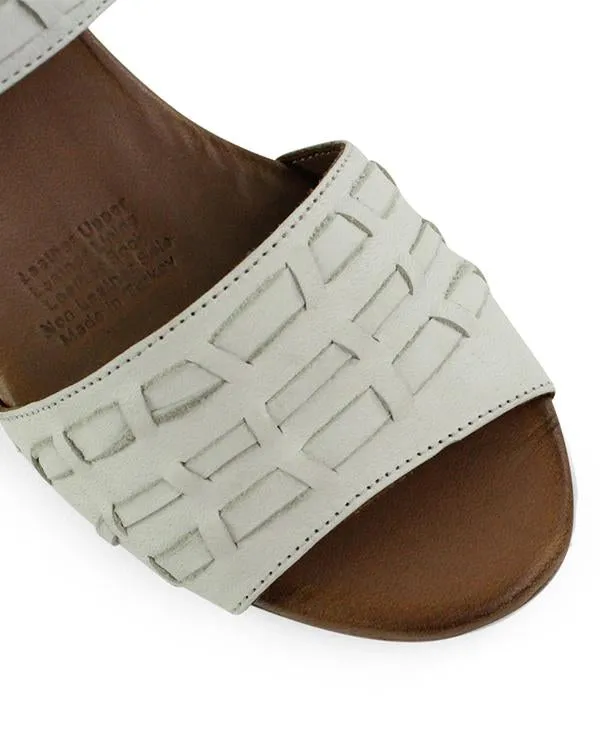 BUENO MISTY WEDGES