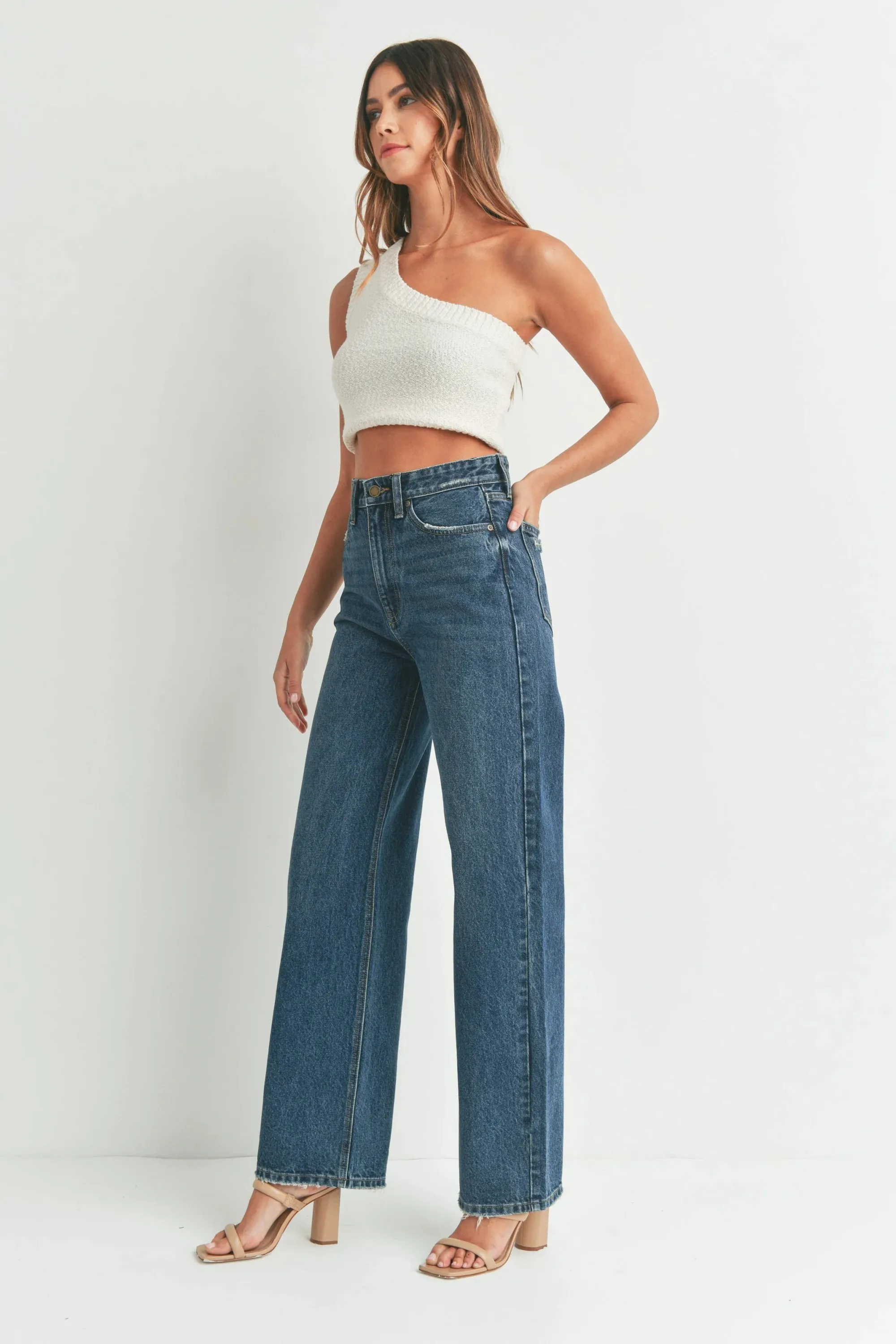 HIGH WAISTED SKATER JEAN