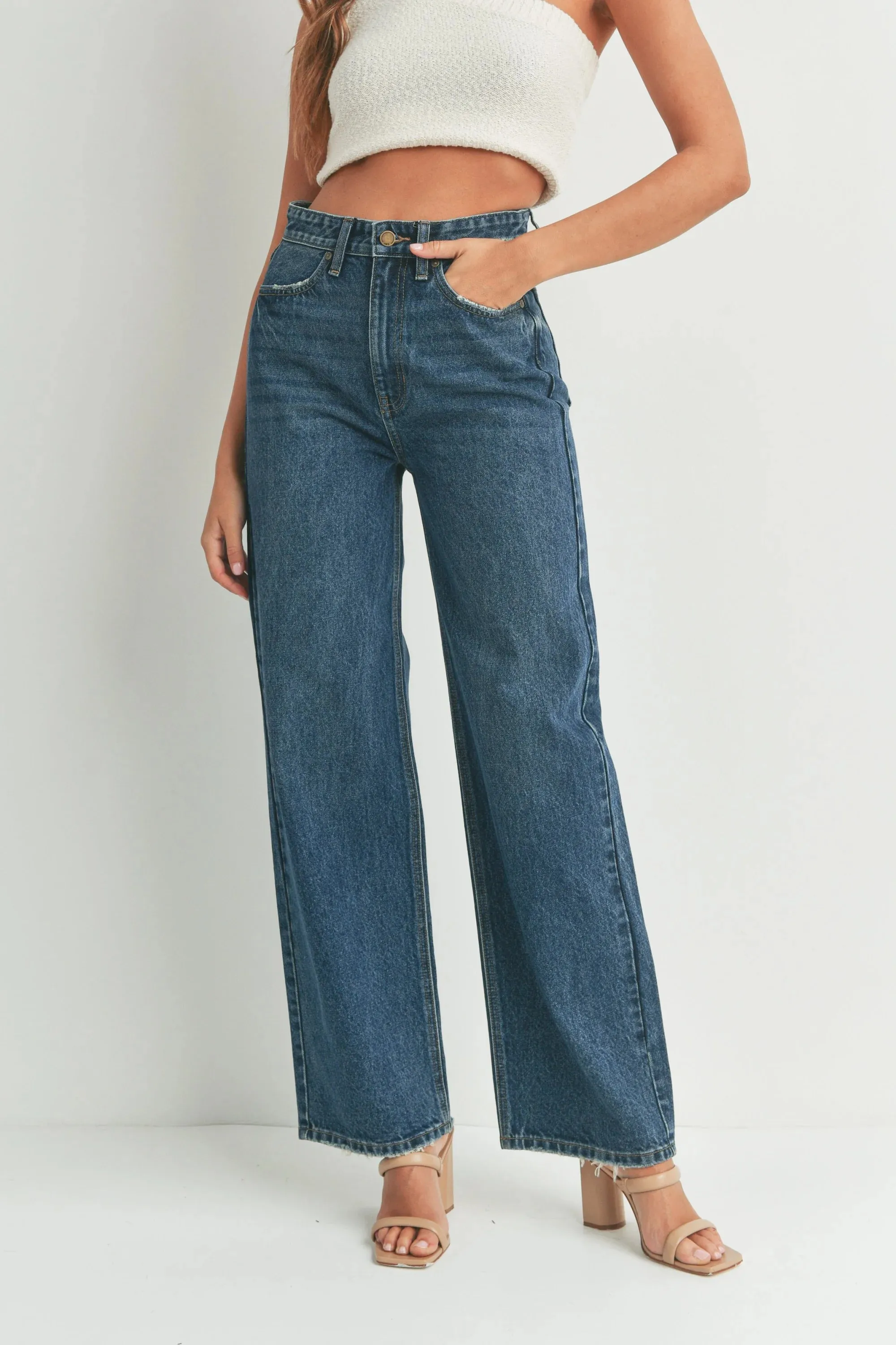 HIGH WAISTED SKATER JEAN