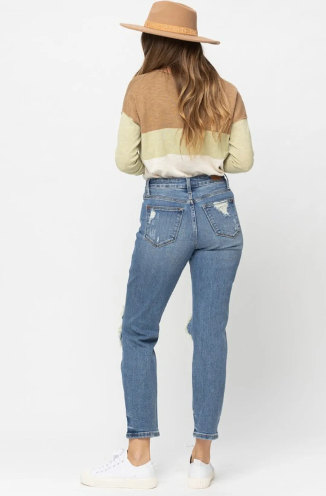 Judy Blue Distressed Boyfriend Jeans