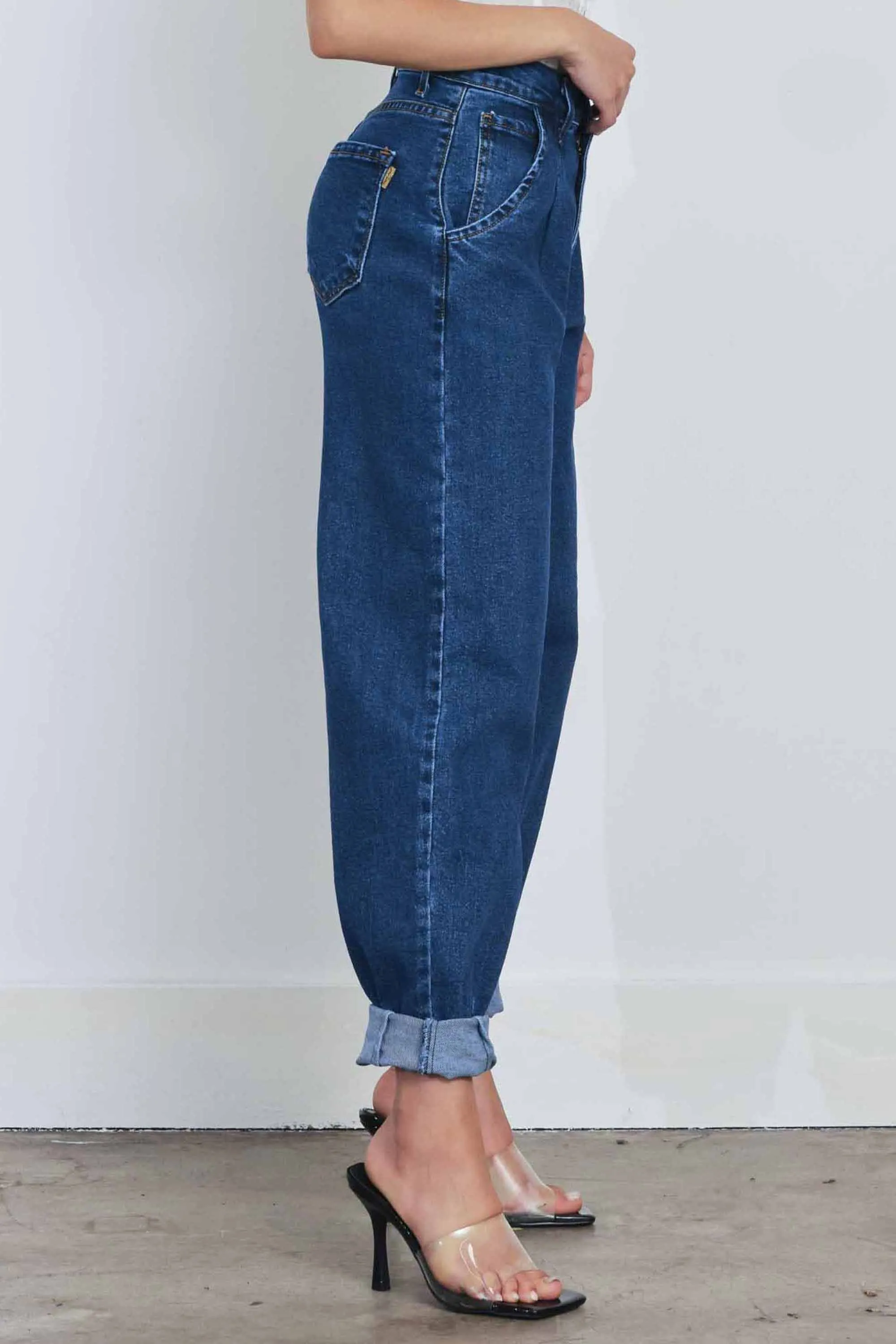 Slouchy High Waisted Jeans