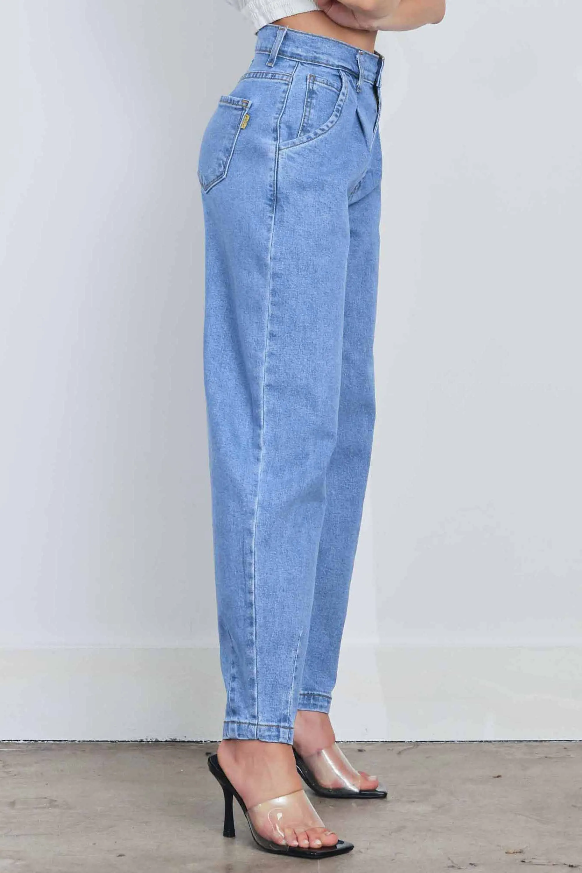 Slouchy High Waisted Jeans