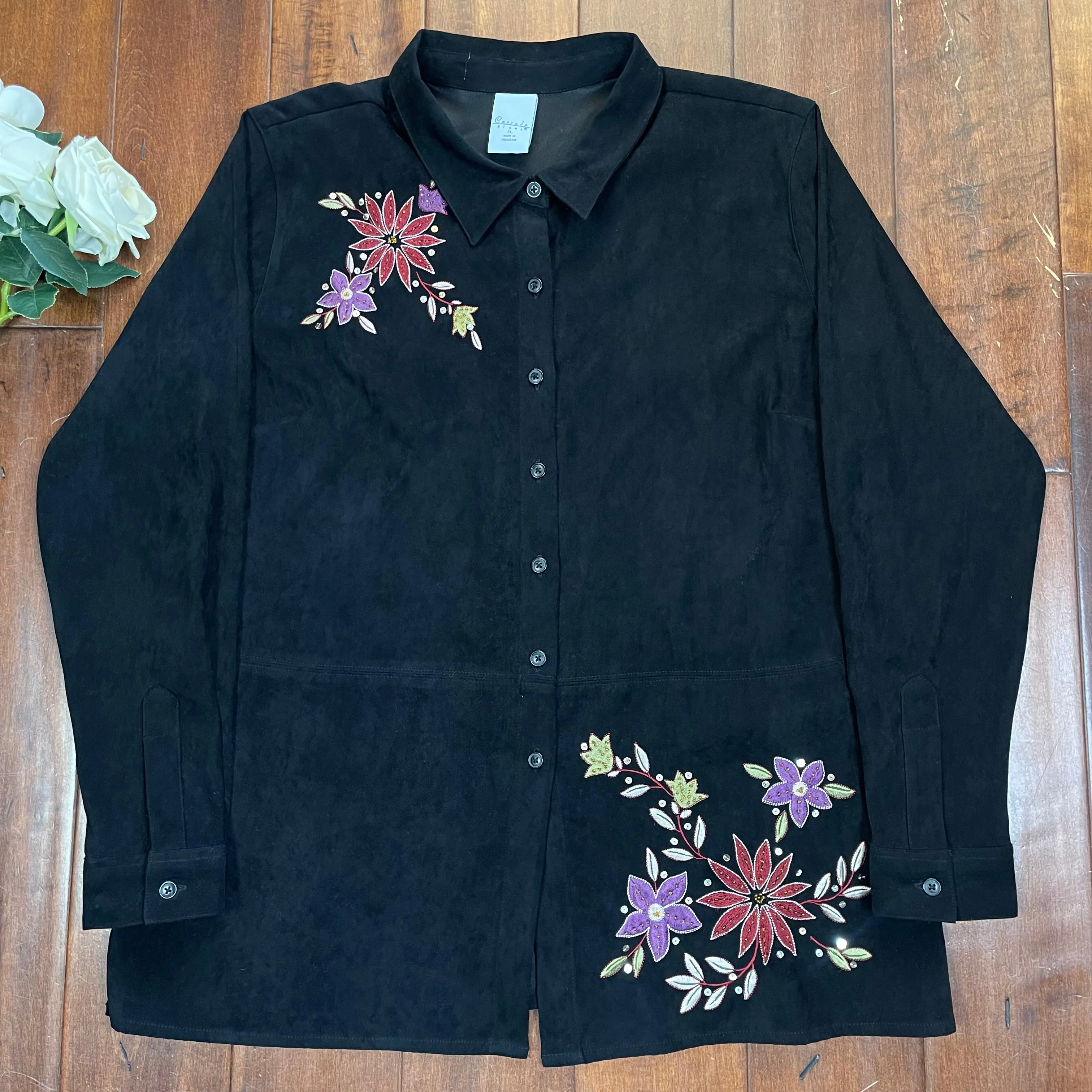 THRIFTED EMBROIDERED BUTTON-UP