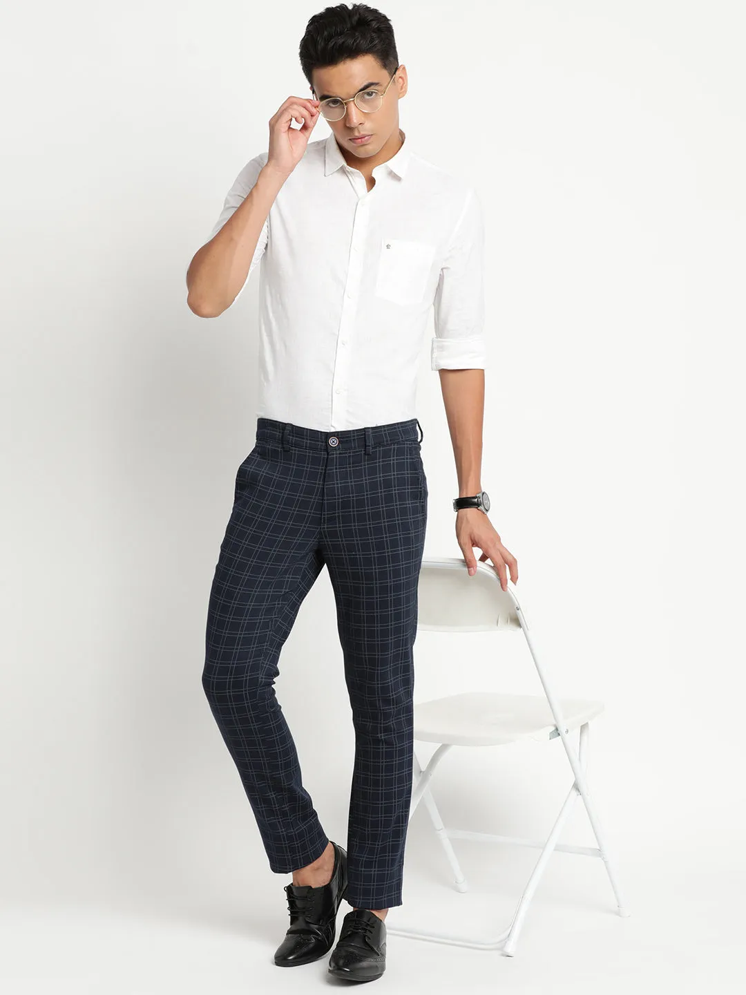 Turtle Men Navy Blue Narrow Fit Checked Casual Trousers